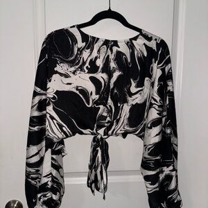 Cutest black & white tie crop top!
